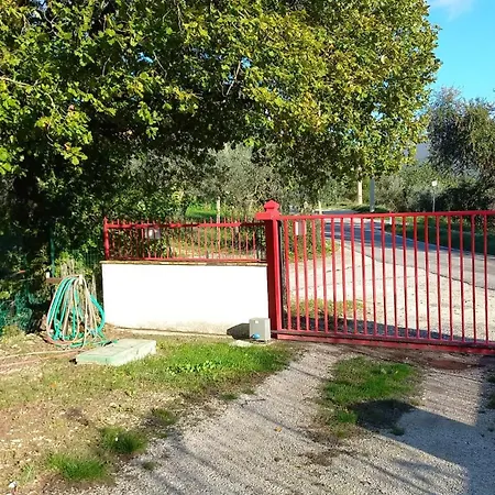 بيت ضيافة Il Cancello Rosso Montefranco